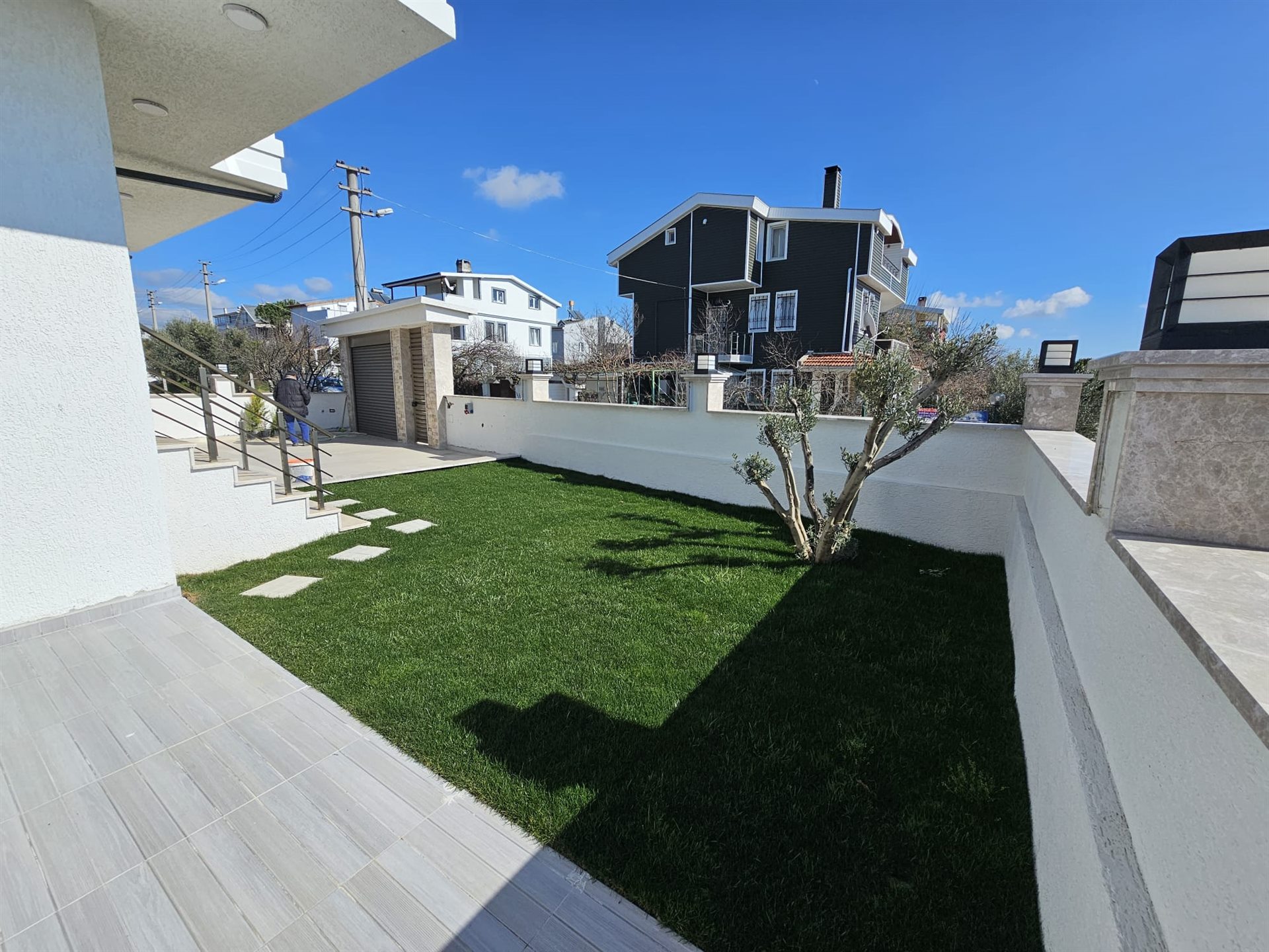 Villa bahçe alanı