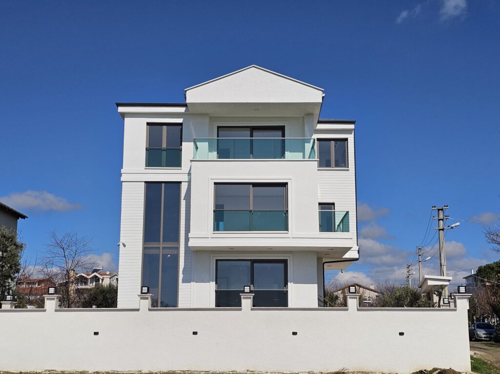 Tamamlanan modern villa projesi